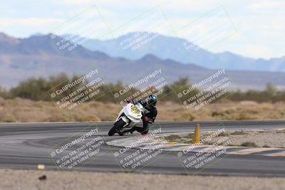 media/Nov-16-2025-Race Pace (Sun) [[8c5fa54630]]/Non Verified Riders (1st 20 Minutes)/5-Turn 15 (110pm)/